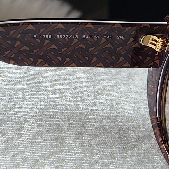 BURBERRY BE4298 SUNGLASSES DARK HAVANA / BROWN GRADIENT WOMEN'S - Picture 6 of 10